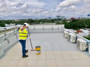 Chống thấm sân thượng: Chọn đúng cách để hạn chế thấm lại